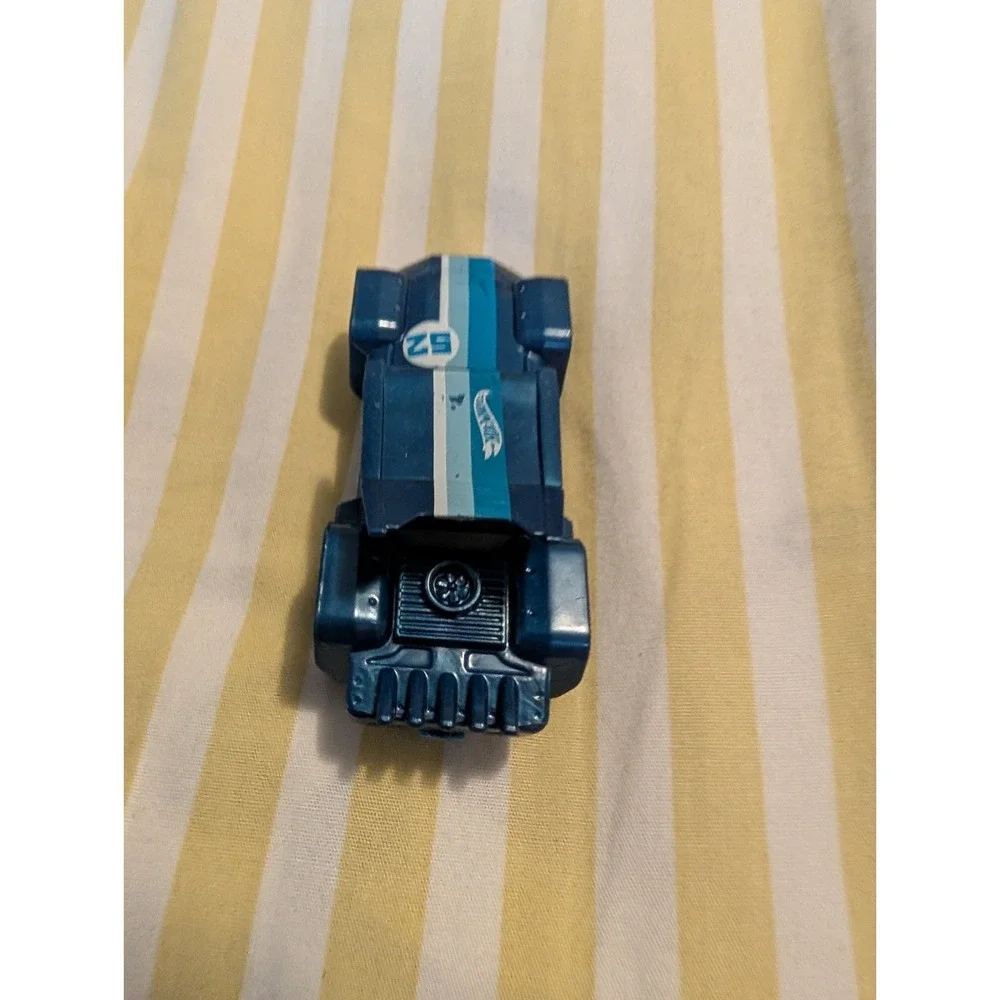 2015 Hot Wheels 100/250 Off Road Test Facility Blue Bull Whip 1:64 Loose